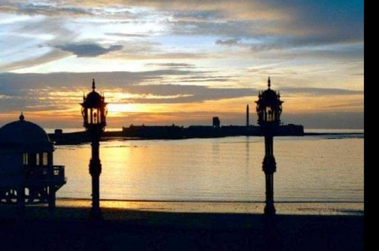 Alojamientos Cadiz Sol Cádis Exterior foto